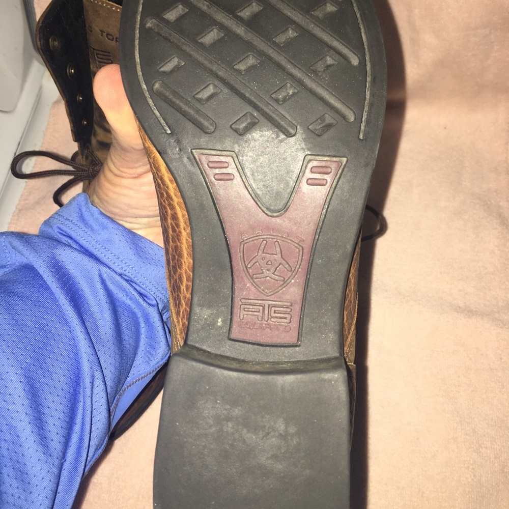 Nice ladies size 9 boots